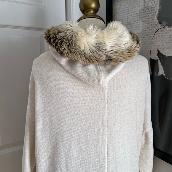AERIE FAUX FUR HOODIE SWEATER - Picture 4 of 12